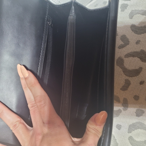 Floral Gold Studded Faux Leather Chain Strap Black - Picture 7 of 14